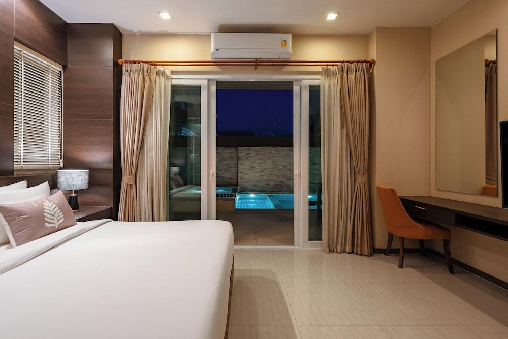 Luxury Pool villa C16 - 4BR 8-10 Persons