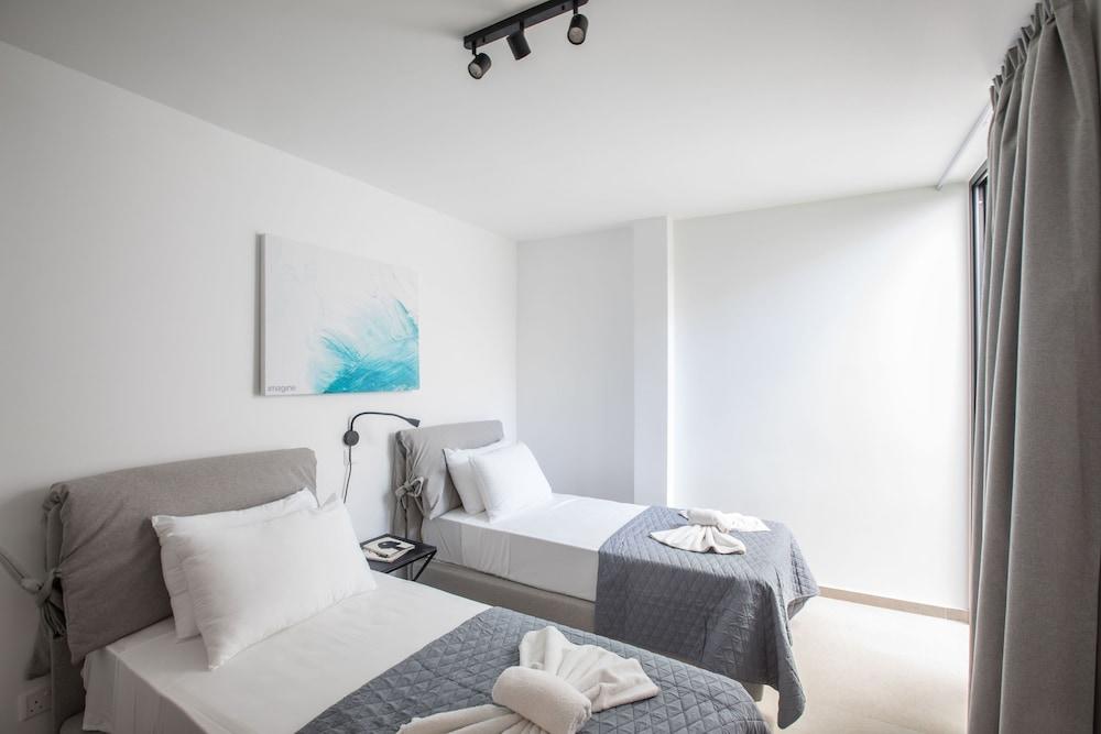 Protaras Elite Pearl Villa Ep16