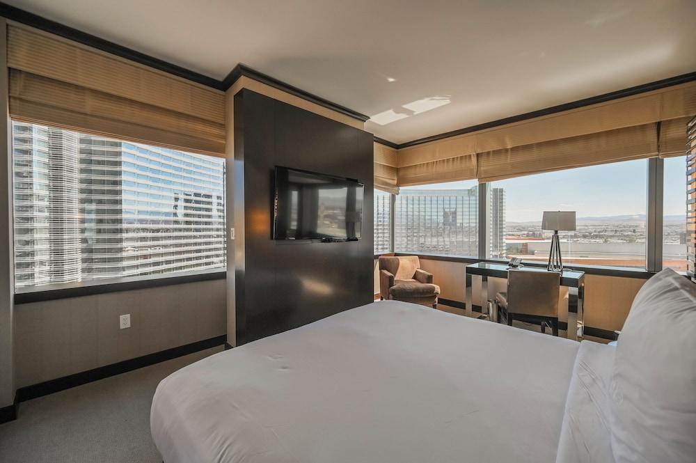 StripViewSuites at Vdara