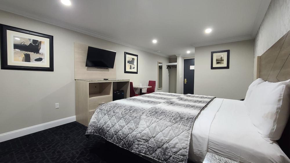 Bayview Inn Motel - Adults Only