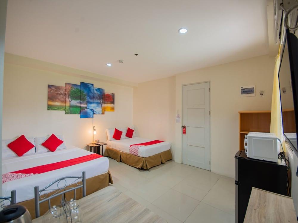 OYO 707 908 Salinas Suites