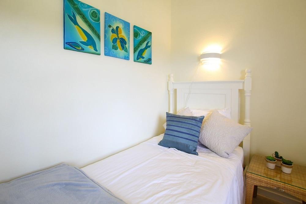 Lantana 15 by RedAwning