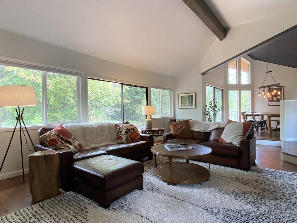 Ll1425 Lion Mountain Lodge