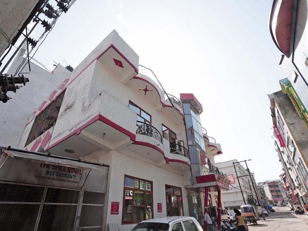 Goroomgo Hotel Balaji Haridwar