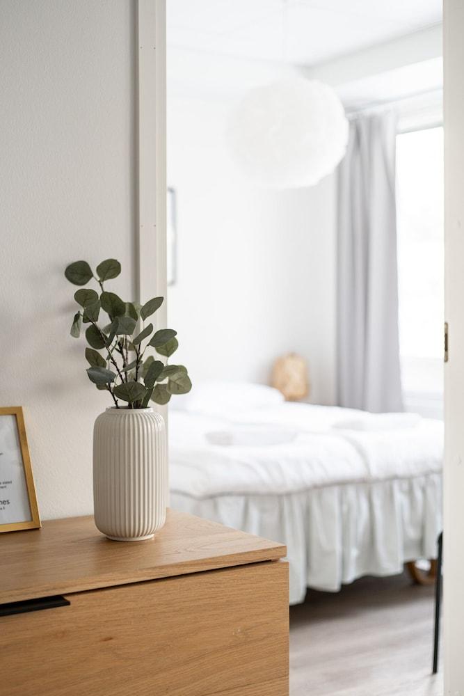 2BR Downtown Home with Balcony & BEST Location