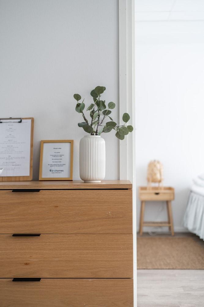 2BR Downtown Home with Balcony & BEST Location