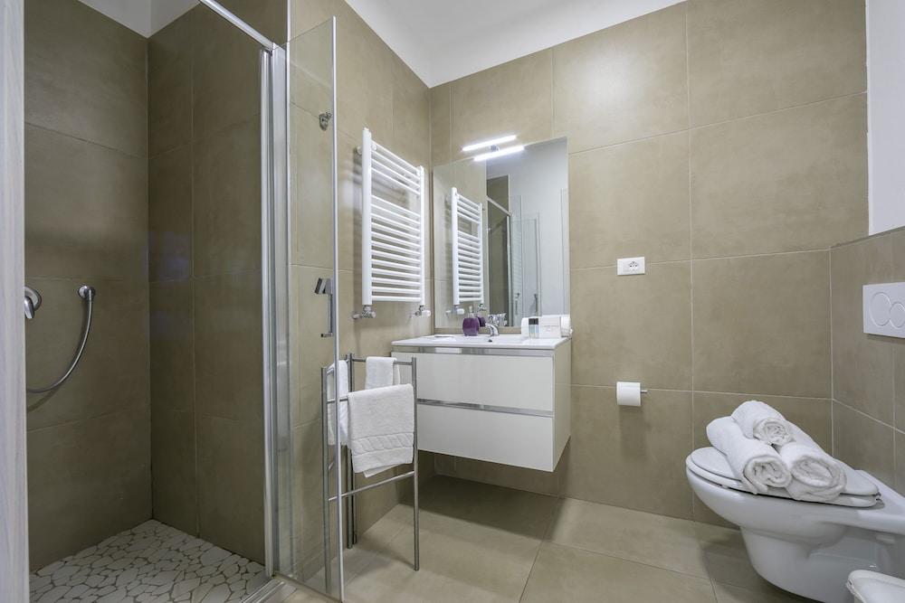 Palazzo dei Delfini 2