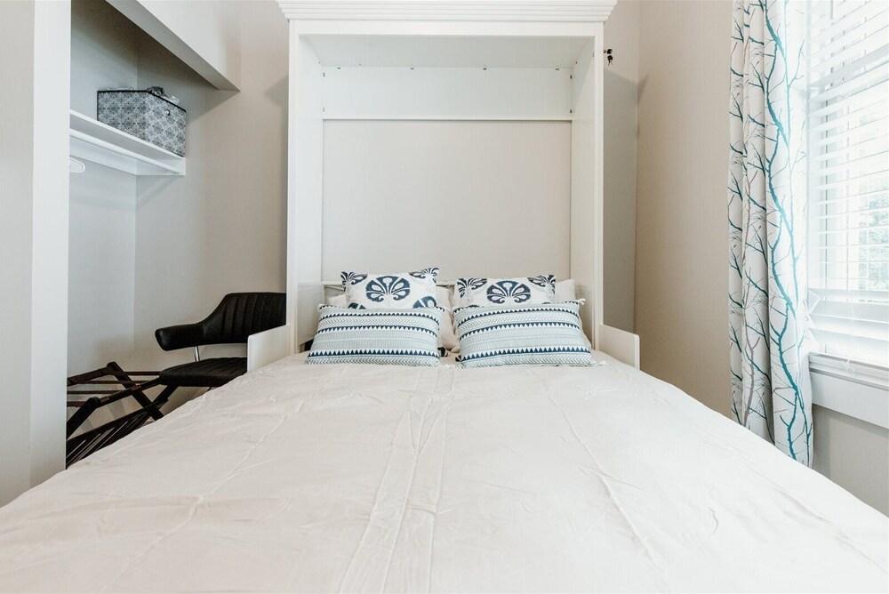 614 & 616 S. Converse St. Full Duplex