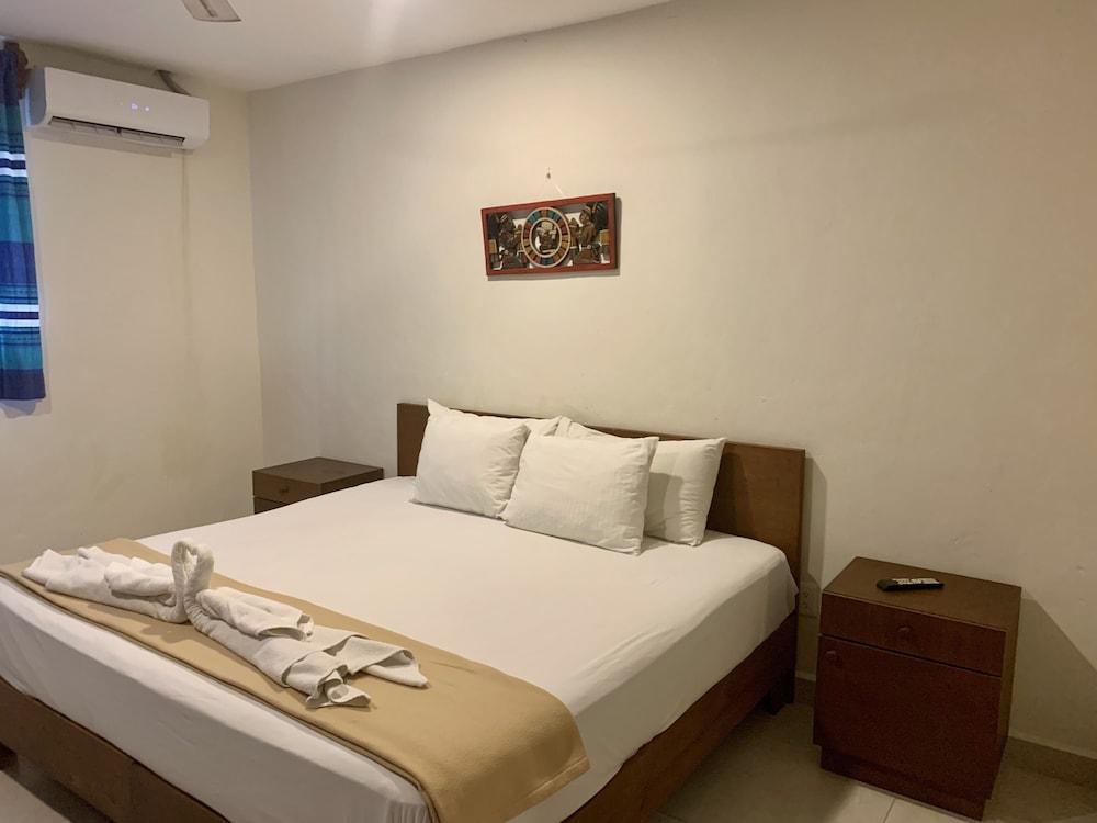 AKBAL Playa - Beach Zone