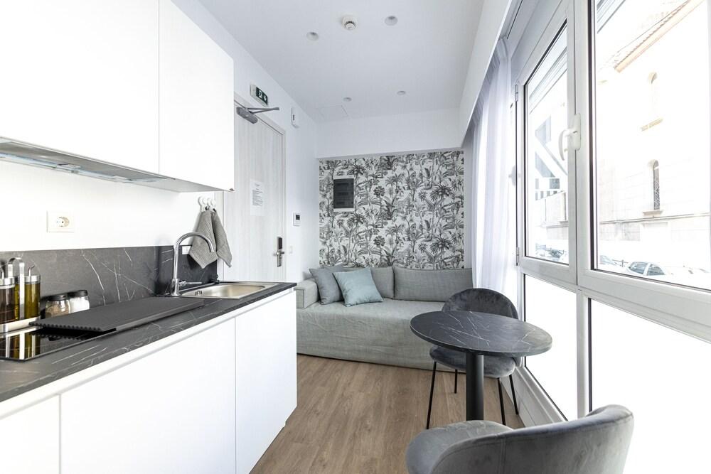 Phaedrus Living Exec Kriel Suites 101