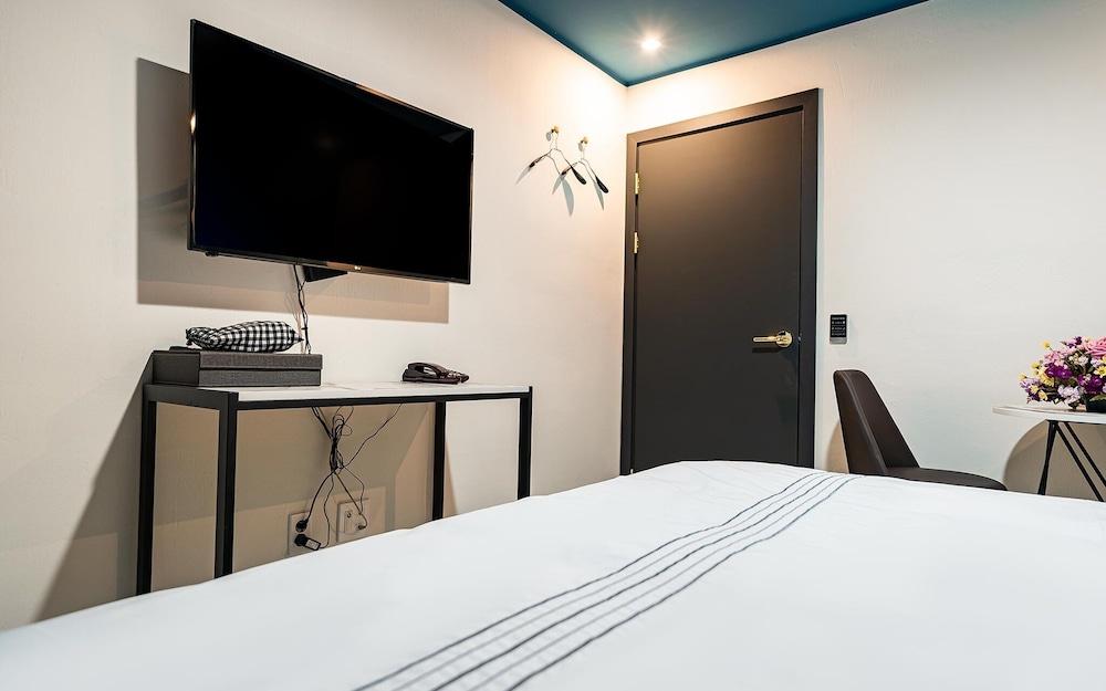 Chuncheon Hotel Cozy