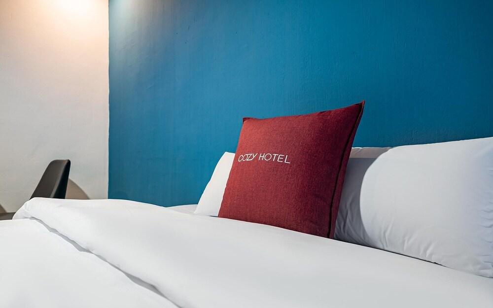 Chuncheon Hotel Cozy