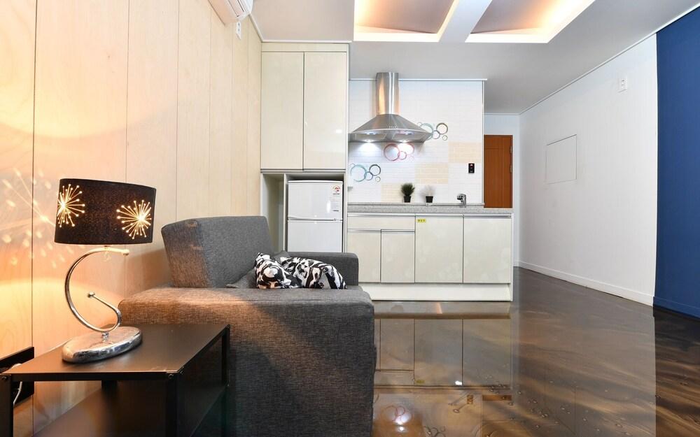 Boryeong Aroma Pensiontel