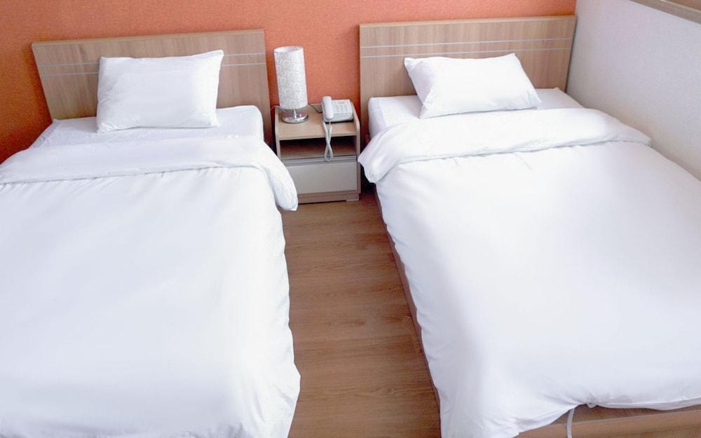 Seogwipo Beach Hotel