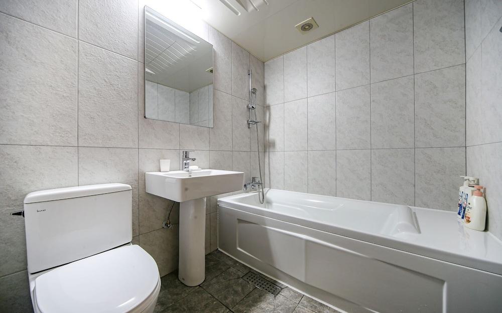 Daegu Dongdaegu Station Hotel Zi-gume