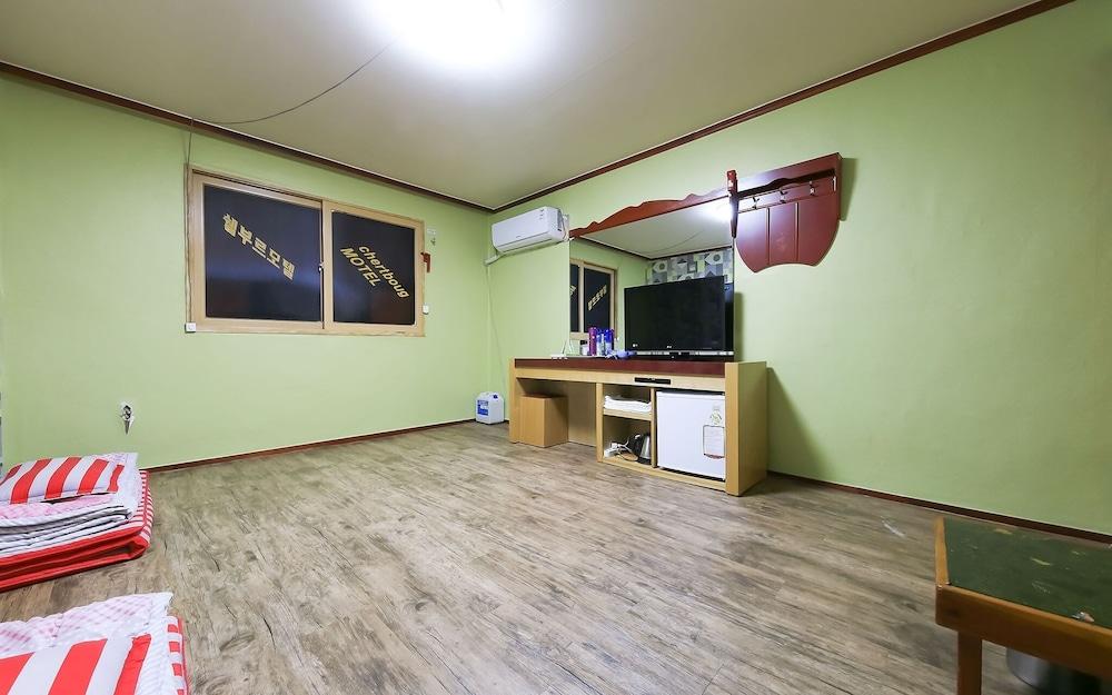 Seosan Cherboug Motel