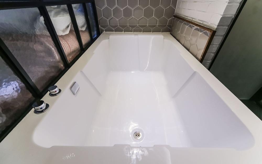 Geojedo Gohyeon The Hotel