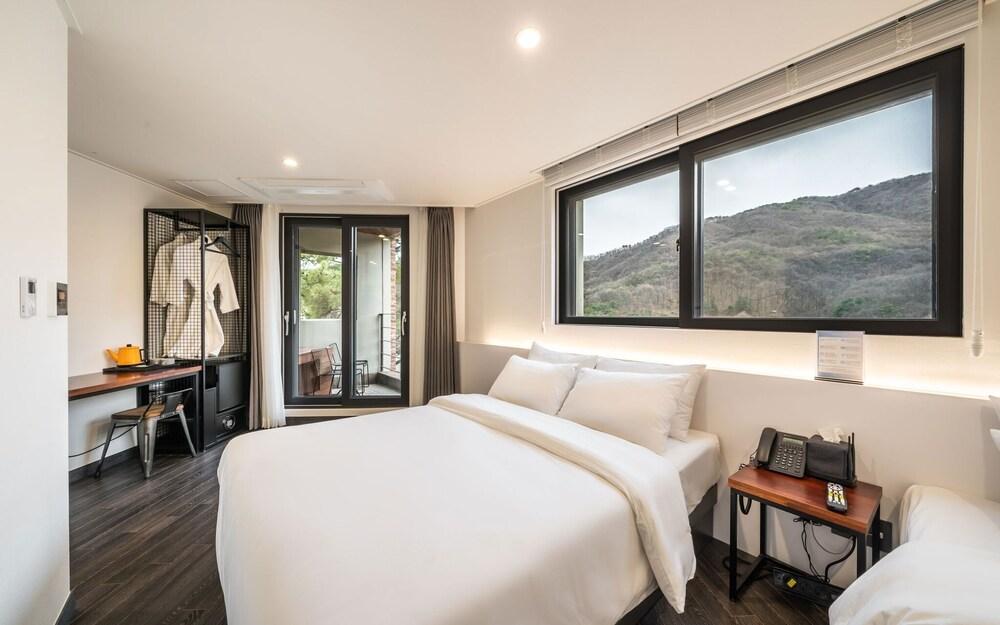 Namyangju Reina Hotel