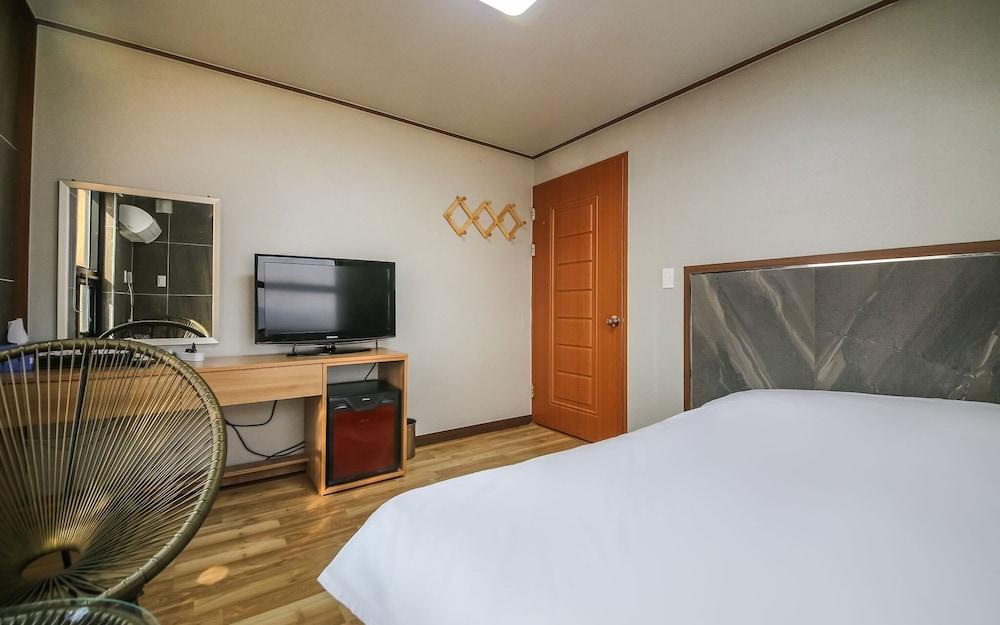 Seogwipo Shinsegye Hotel