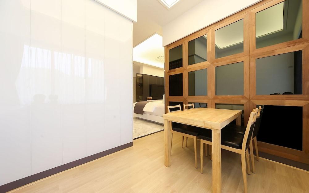 Daegu Hyeoksindosi Aurum