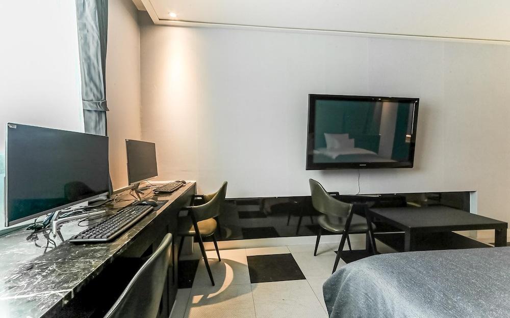 Busan Sasang Namuneulbo