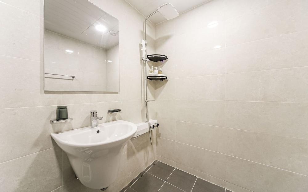 Busan Myeongji BM Hotel