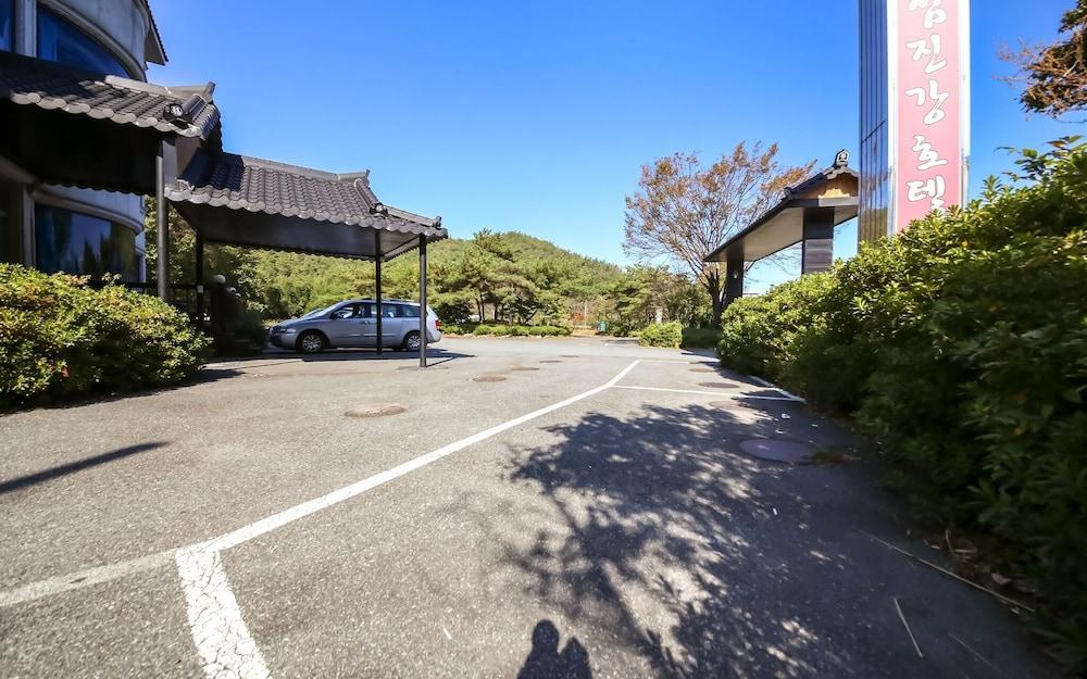 Hadong Seomjingang Hotel