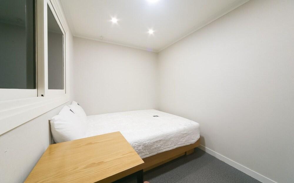 Busan Jaesongdong Zara