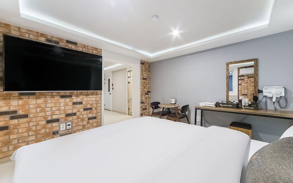 Gimhae Eobang-dong Suite Hotel