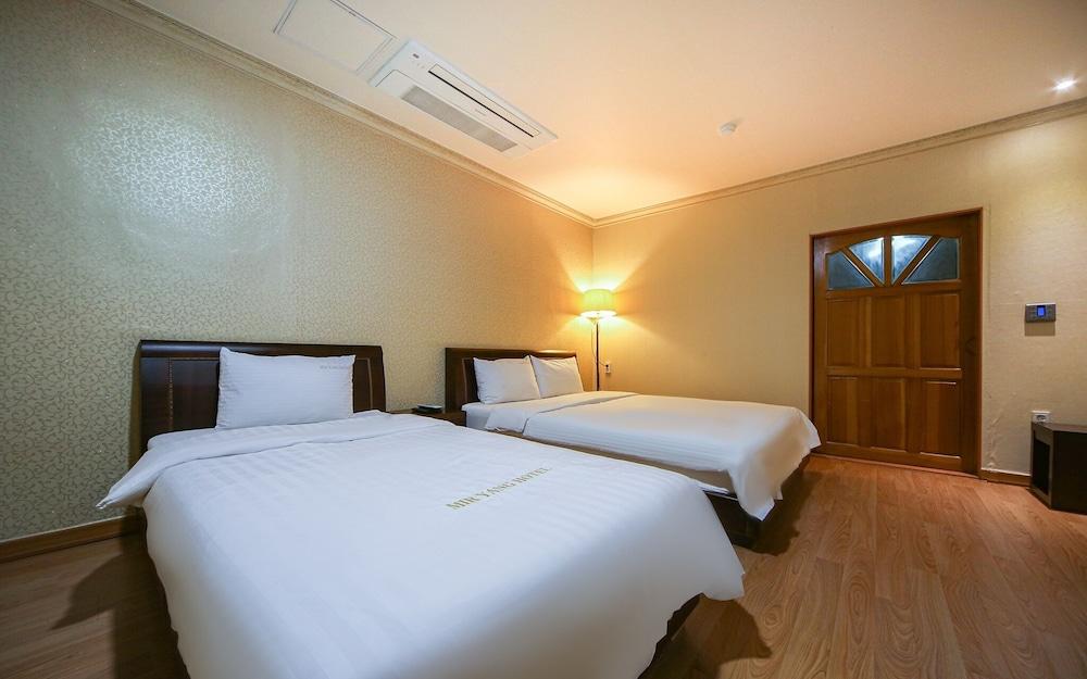 Miryang Tourist Hotel