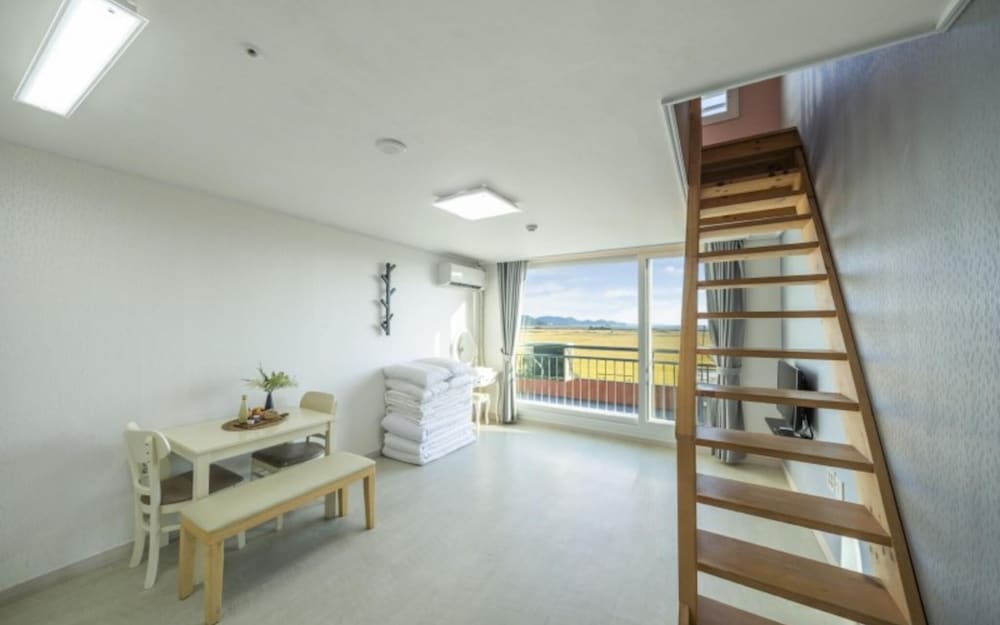 Suncheon Sky Pool Villa Pension