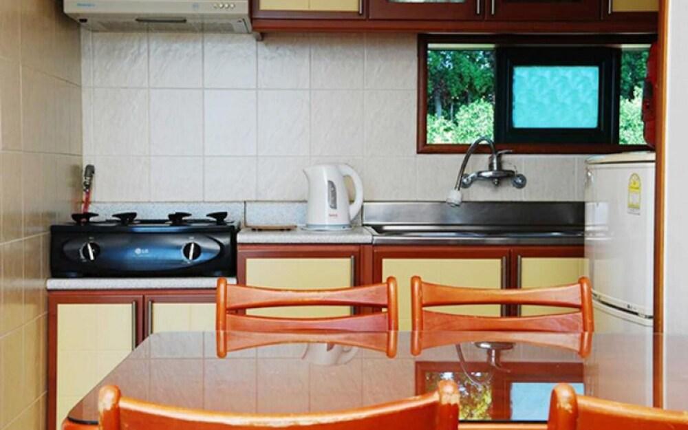 Seogwipo Haera's Castle Pension