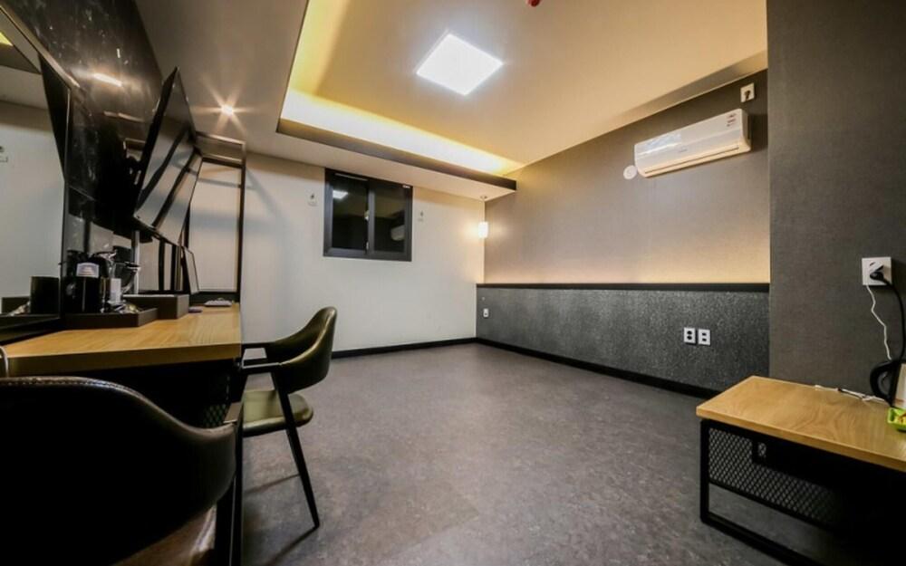 Hapcheon Jun Hotel Pension