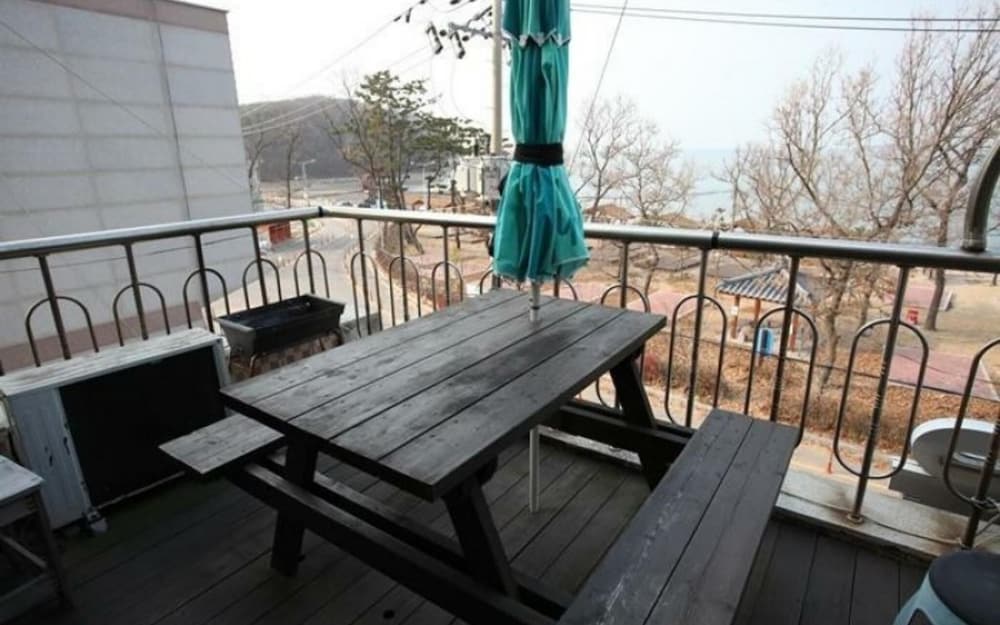 Daebudo 25 Hours Pension