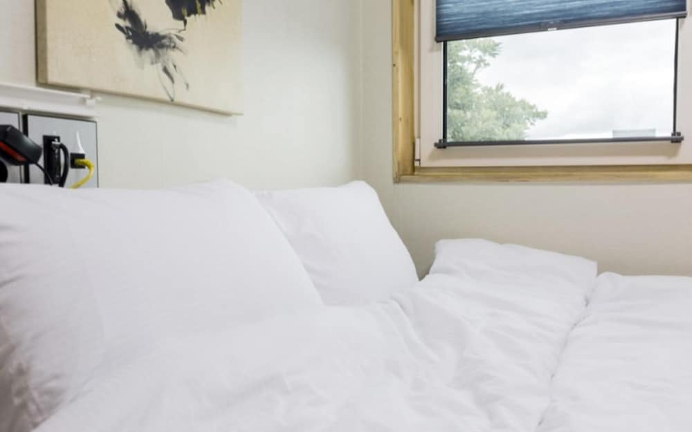 Jeju Batdol Guest House