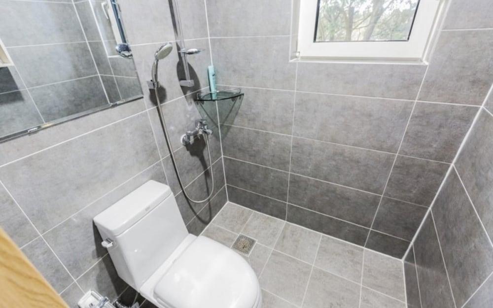 Jeju Batdol Guest House