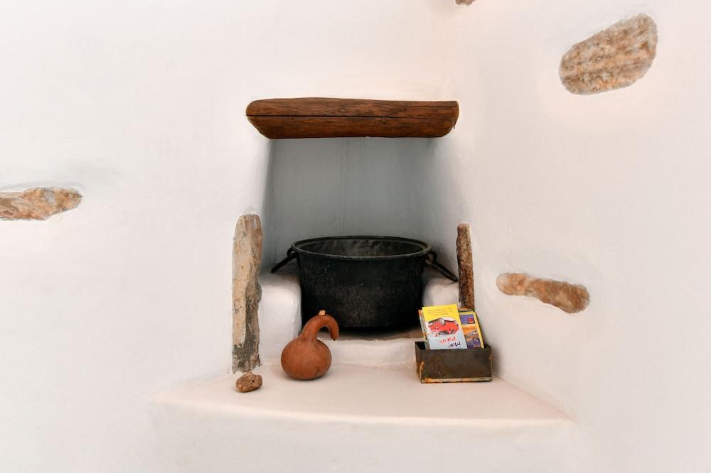 Kastro Cozy Guesthouse