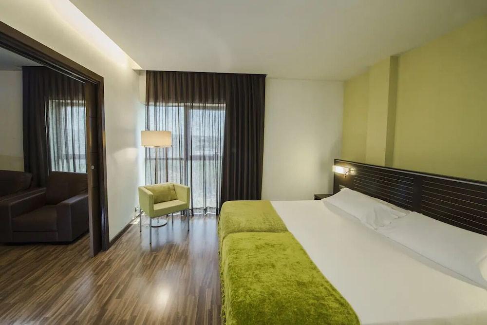 Globales Castillo de Ayud