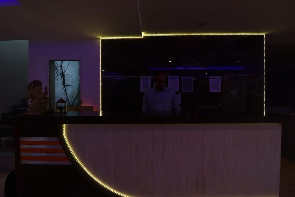 Goroomgo Incredible Taj Agra