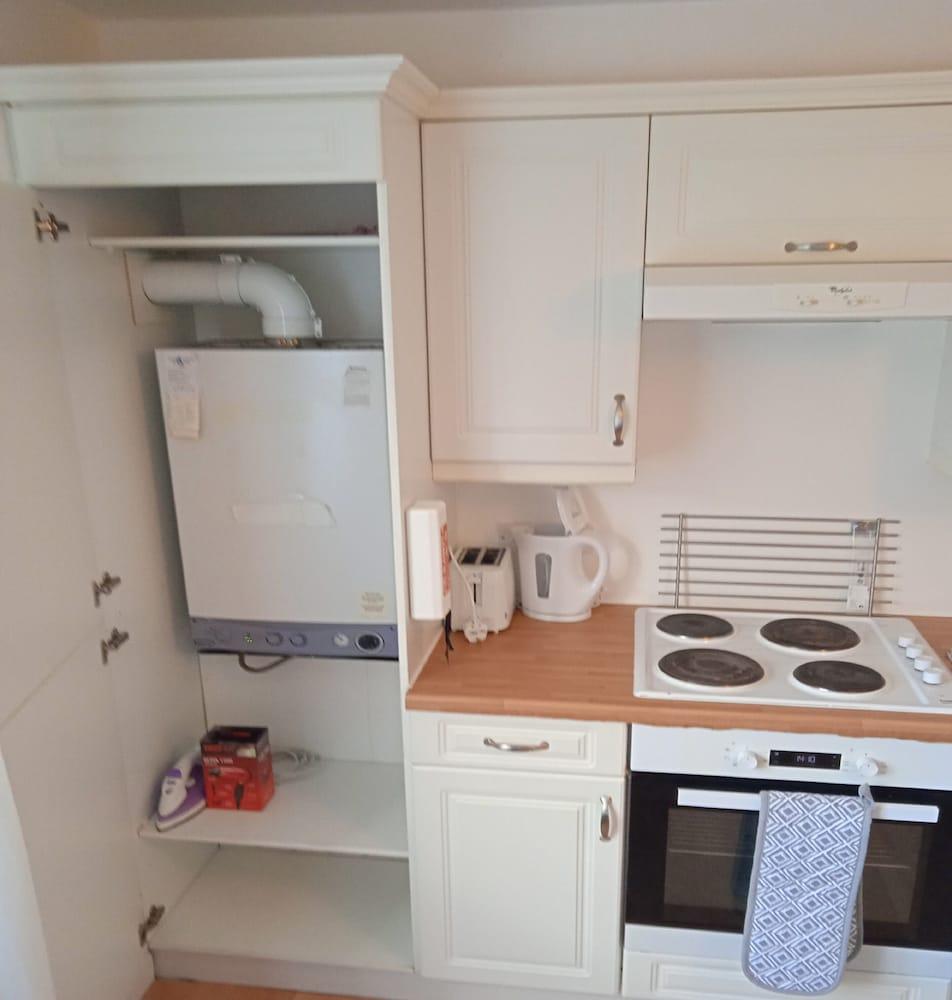 Trendy Rooms - ABERDEEN