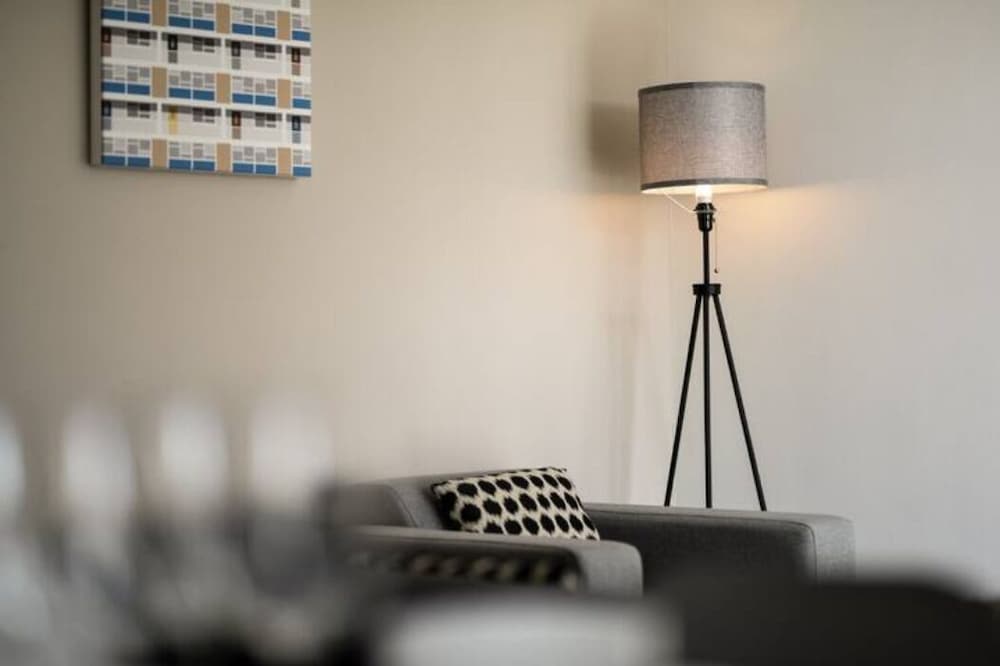 OnPoint -Spacious 2 Bedroom Apt With Parking!