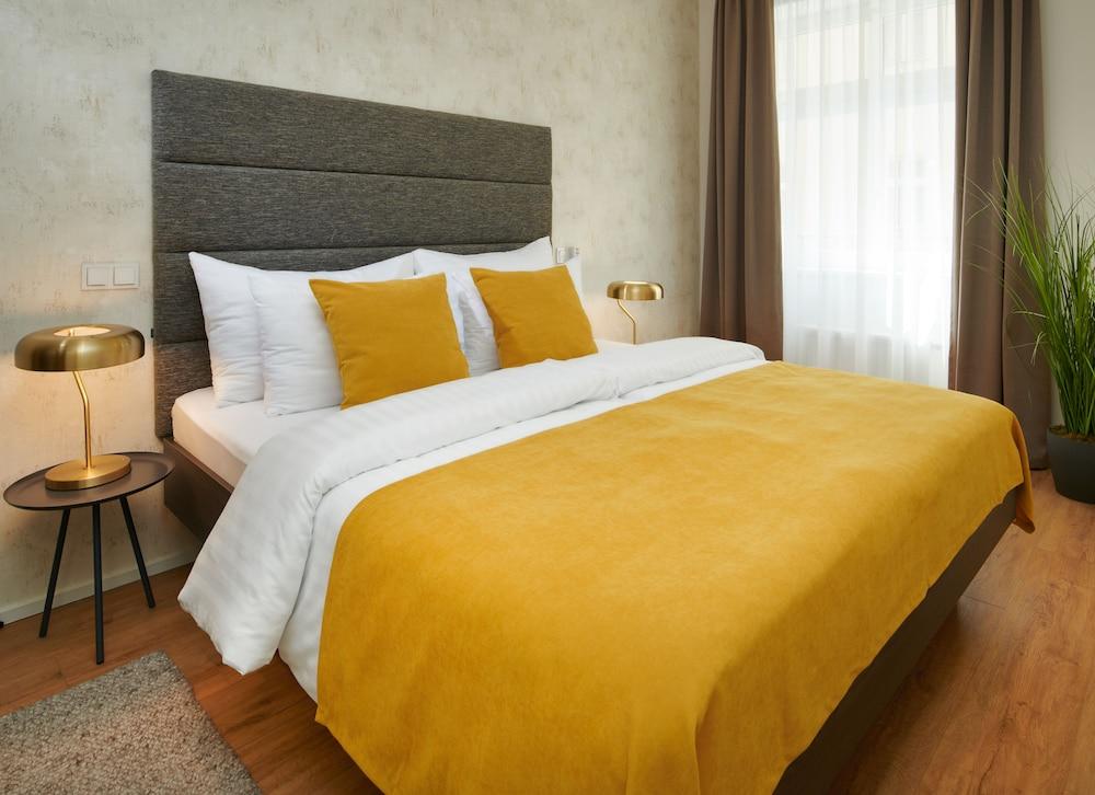 VN48 Suites by Adrez Living