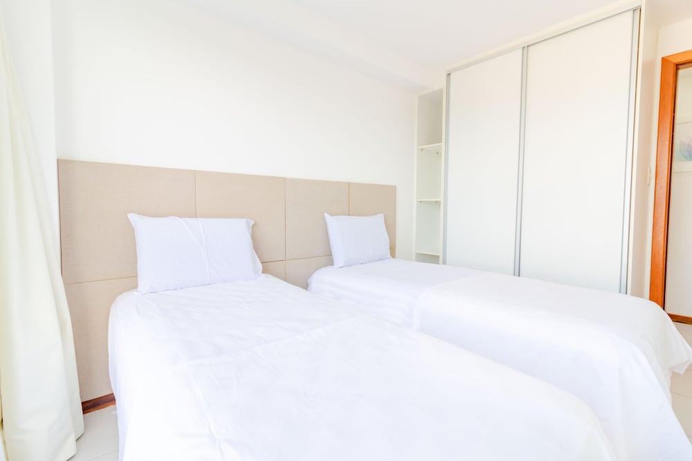 GB24 Ap 2 Quartos Beira Mar - Guarajuba