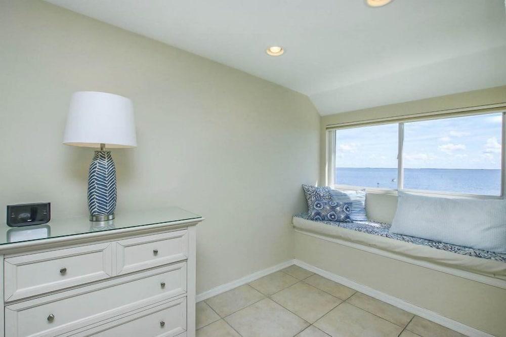 South Seas Bayside Villa 5344