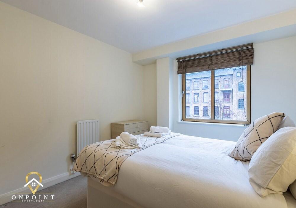 2 Bedroom Apartment in Superb Location