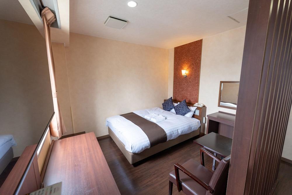 Central Hotel Isohara