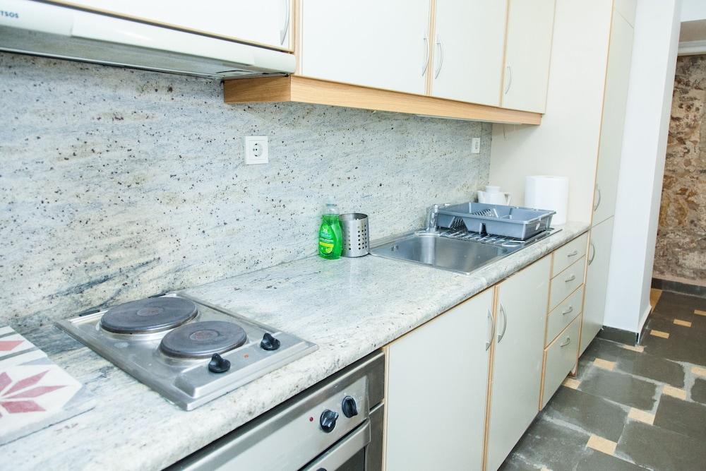 Chic Charming Central Athens Apt.