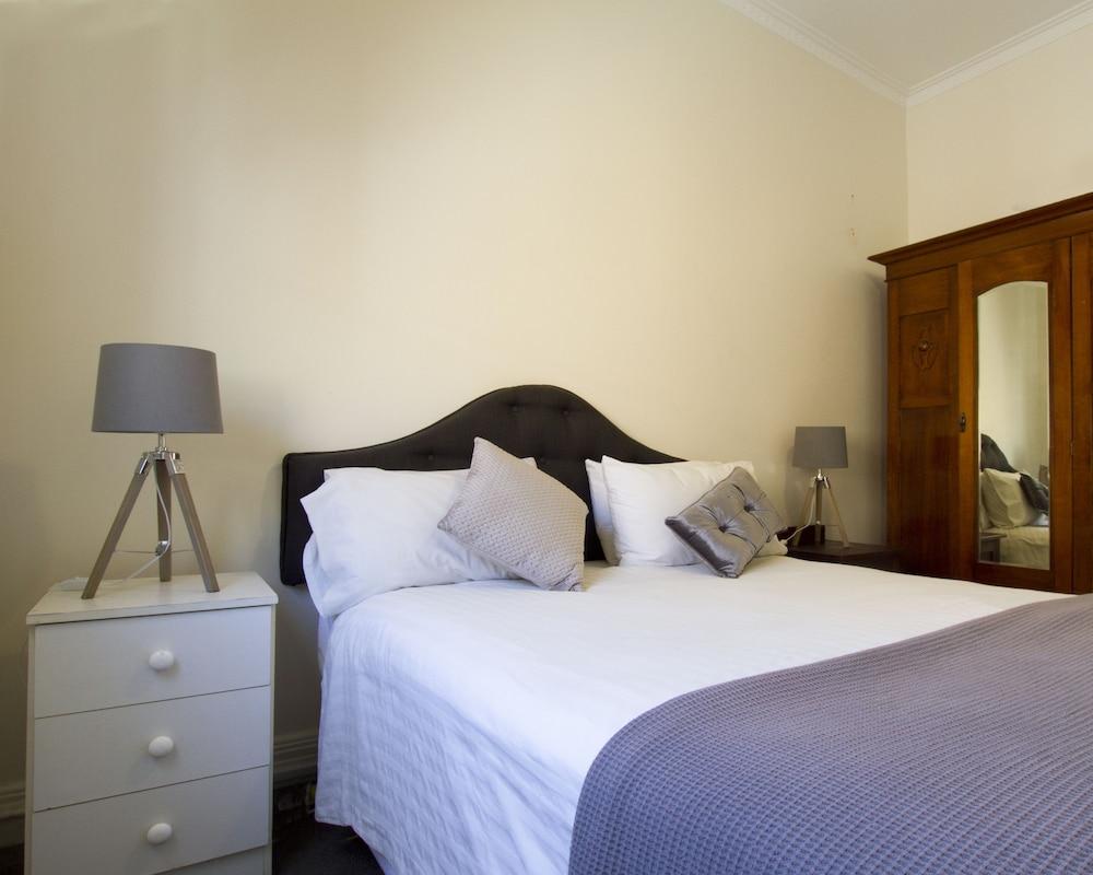 Metropolitan Hotel Orange