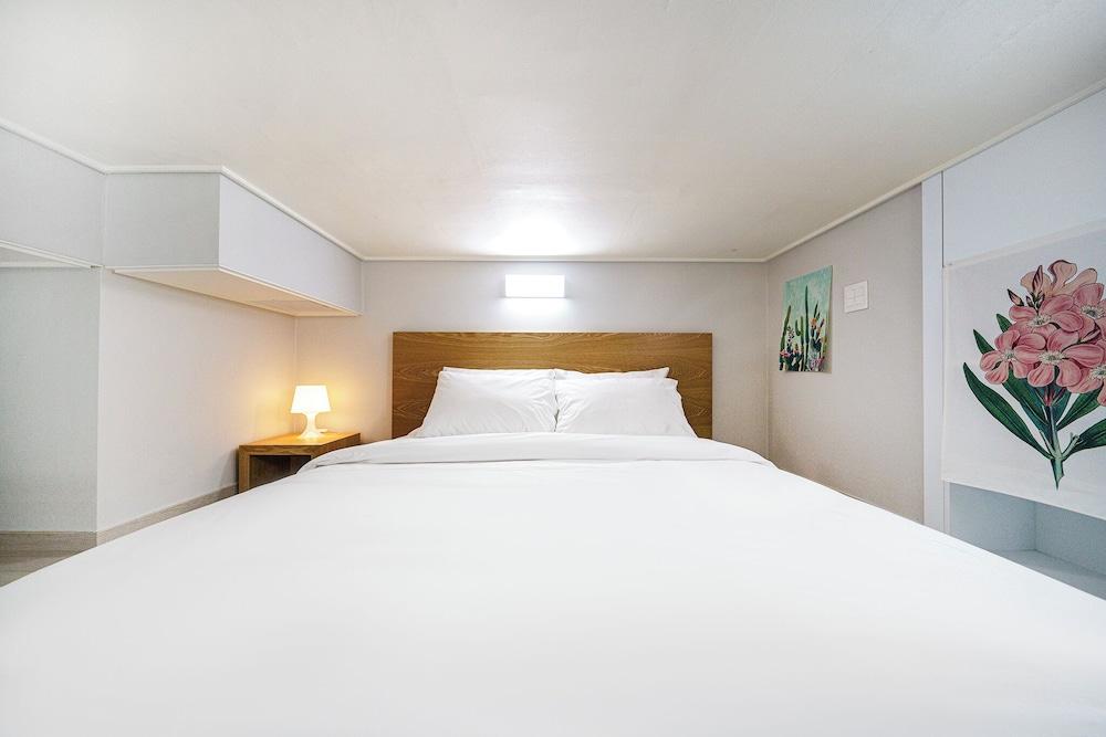 Parkview Terrace Hotel