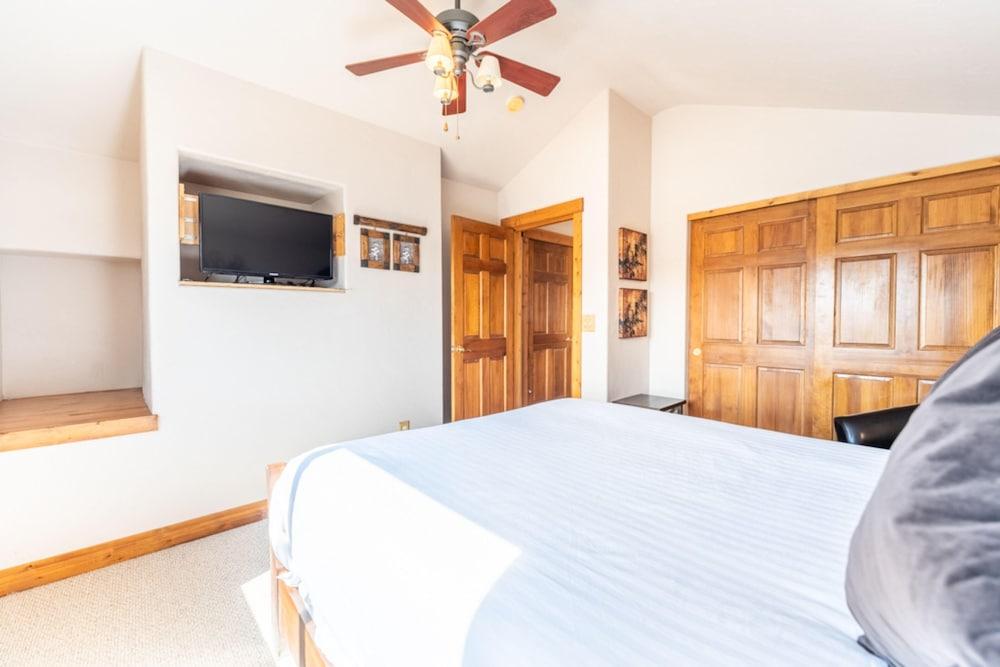 Silvertrees IV #24 by Summit County Mountain Retreats